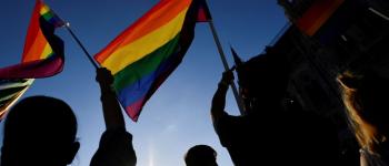 Hongrie : le Parlement renonce à un amendement encourageant la délation des personnes LGBT+