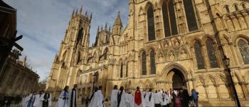 L'Église d'Angleterre organise un synode questionnant la bénédiction des couples homosexuels