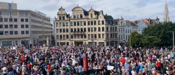 Bruxelles : 1500 personnes manifestent contre les cours de sexualité et la propagande LGBT
