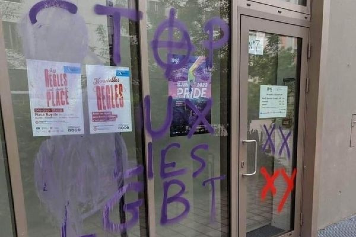 Nantes : le local LGBT recouvert de croix celtiques
