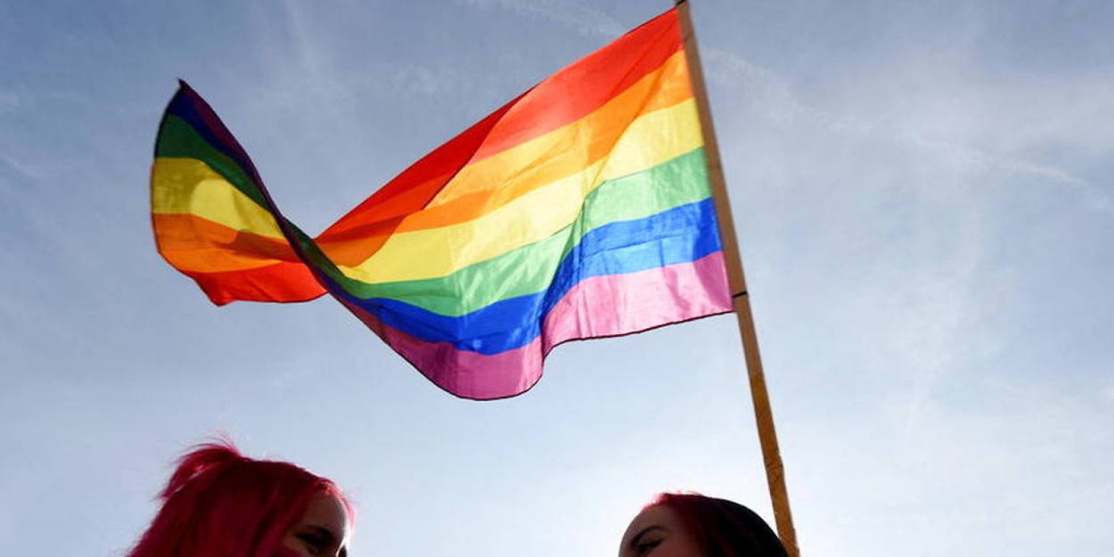 Centres LGBT vandalisés, des associations LGBT demandent la protection d'État