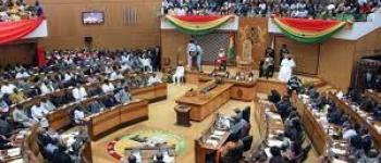 Ghana : Le Parlement se penche sur la loi anti-homosexuelle