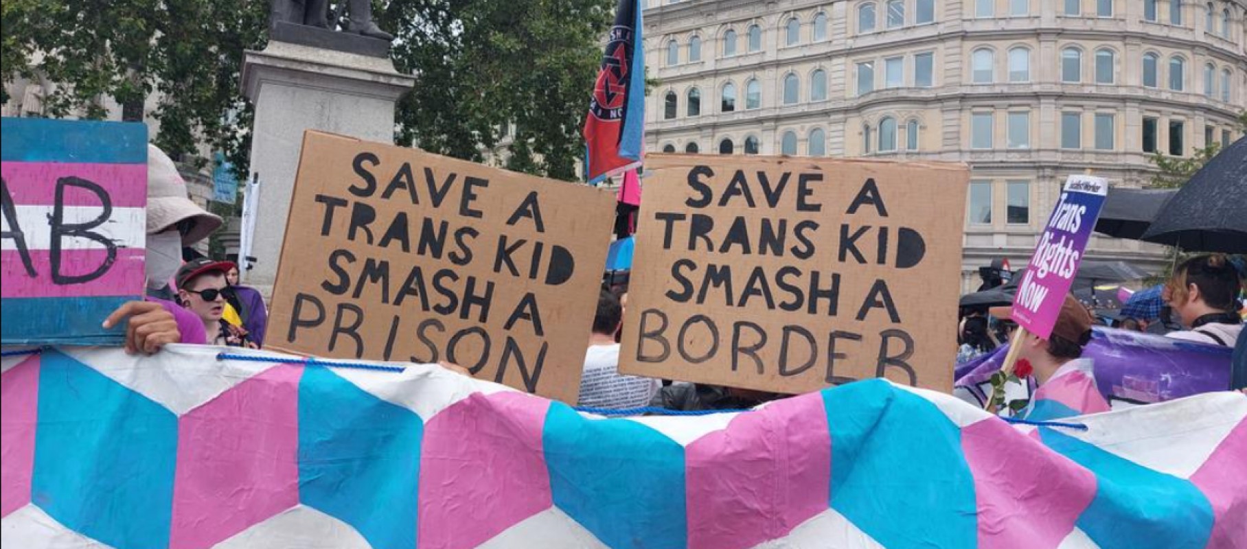 Londres : Plus de 25000 personnes pour la trans pride 2023