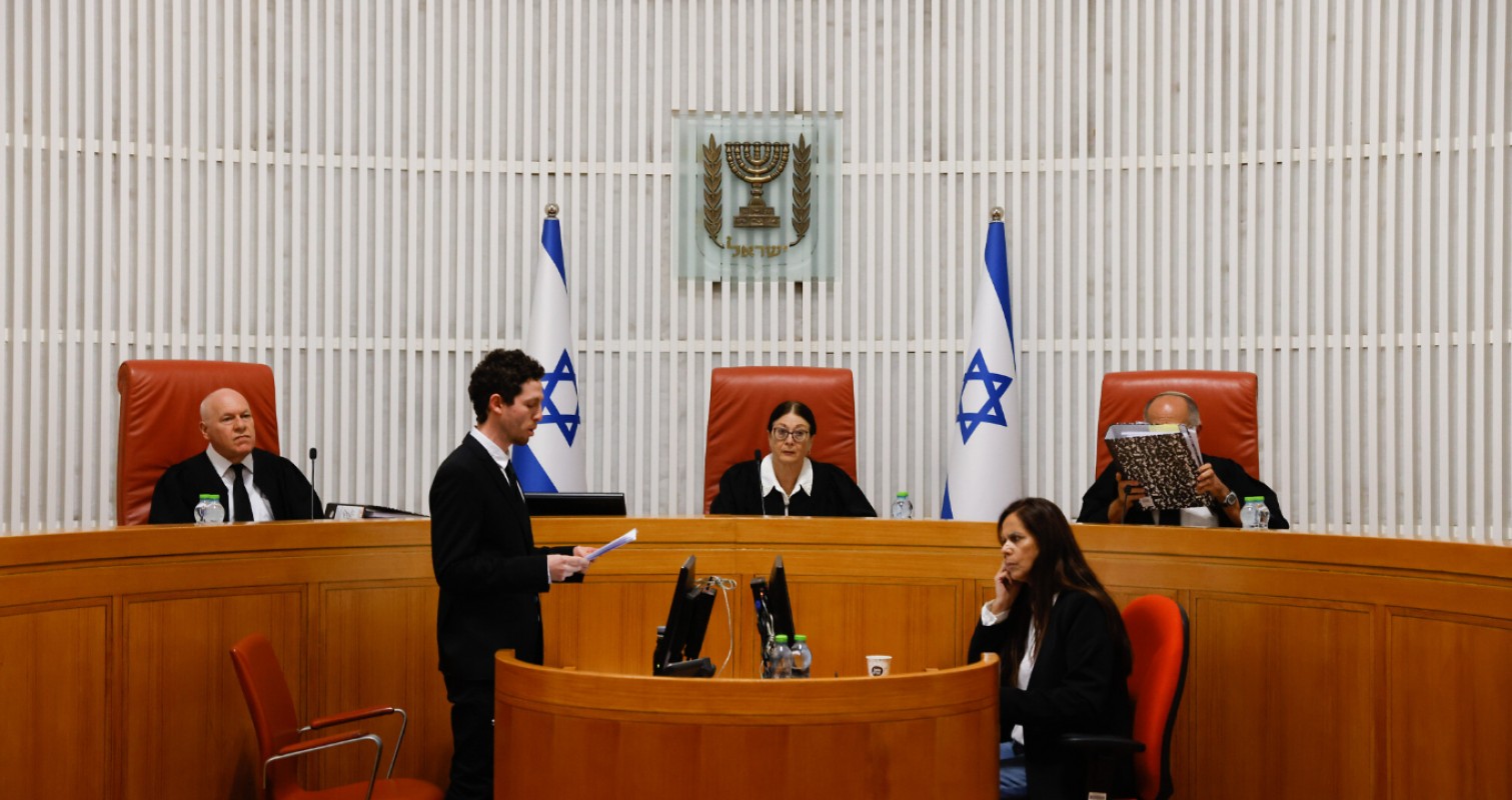 Israël : La justice pourrait-elle enfin faire avancer l'adoption par les couples LGBTQ+ ?