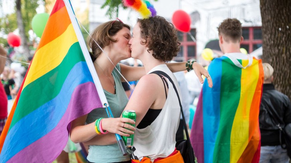 Le triomphe juridique d'un couple de lesbiennes qui ébranle la Bulgarie