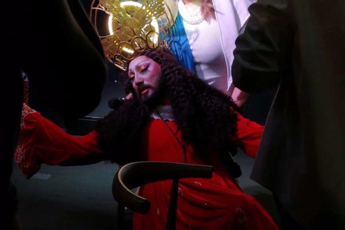 Drag-Queen aux Philippines arrêtée pour blasphème après avoir parodié Jésus Christ