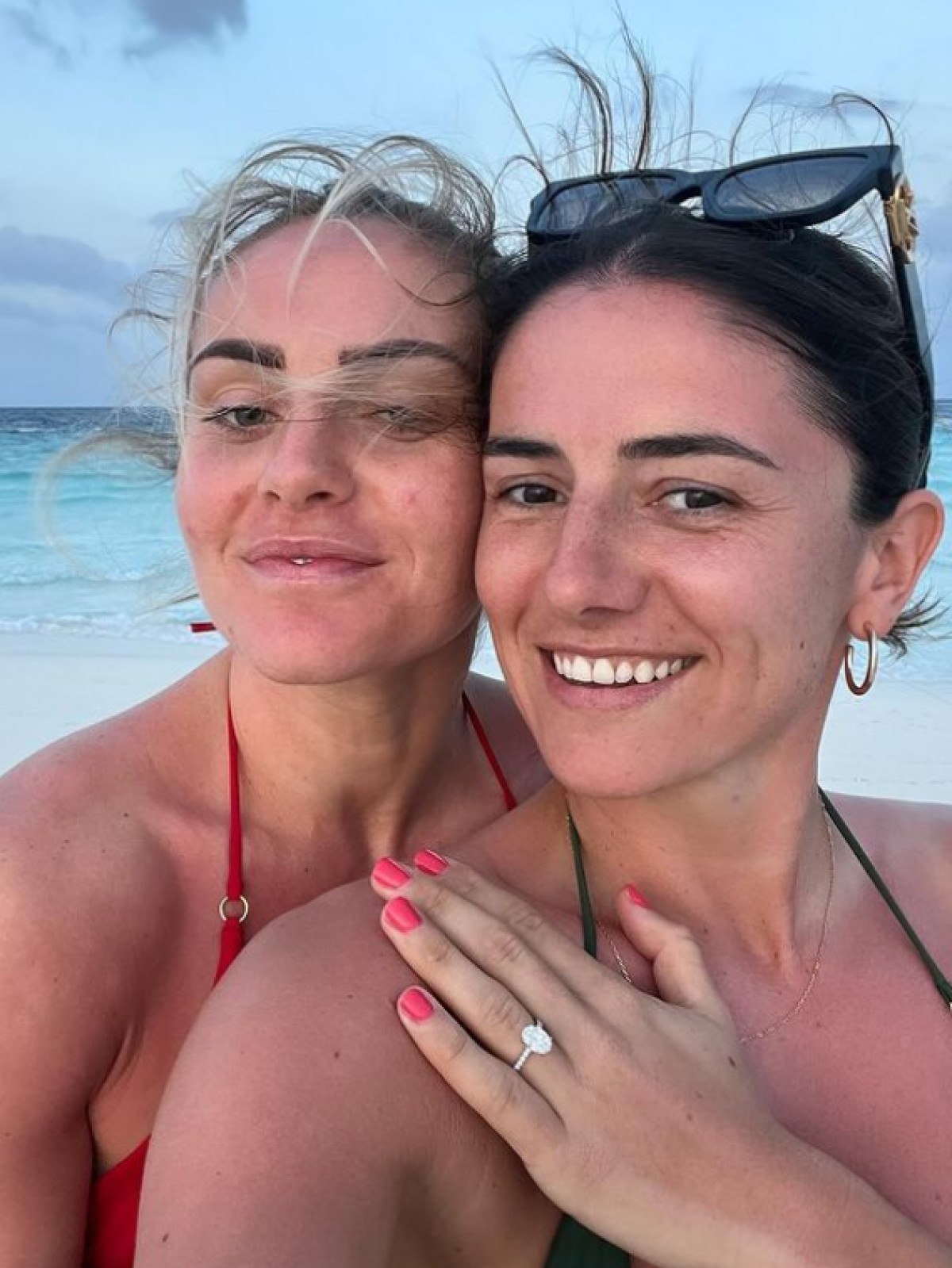 Ellie Carpenter et Danielle van de Donk footballeuses lesbiennes annoncent leur fiançaille