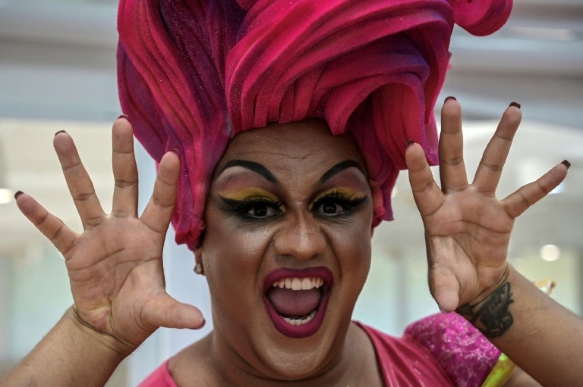 Brésil : Les combats d'une drag queen pour l'éducation à l'inclusion