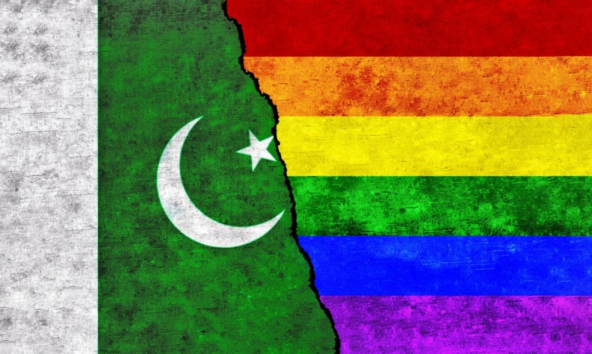 Pakistan : Un homme arrêté et interné en psychiatrie pour tenter d'ouvrir un club gay