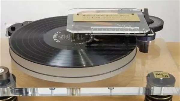 c'est l'anniversaire de qui aujourd'hui ???